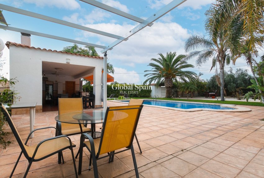Revente - VILLA -
SAN VICENTE DEL RASPEIG - Inland