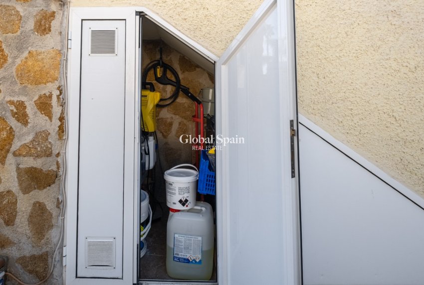 Revente - VILLA -
SANTA POLA - Costa Blanca