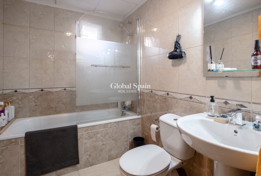 Revente - VILLA -
SANTA POLA - Costa Blanca