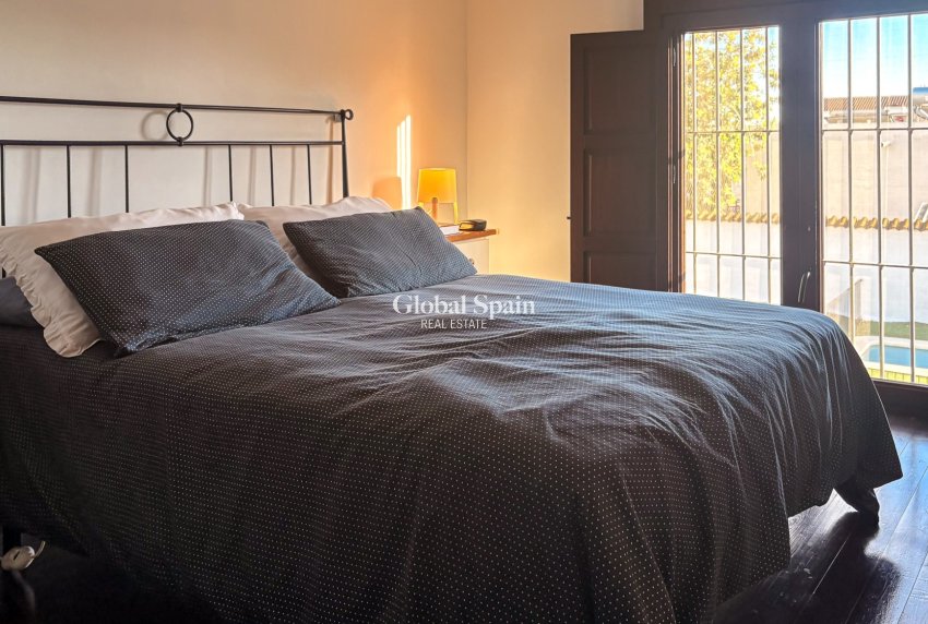 Revente - VILLA -
SANTA POLA - El Poble Llevanti