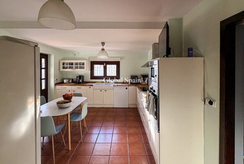 Revente - VILLA -
SANTA POLA - El Poble Llevanti