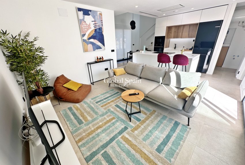 Revente - VILLA -
SANTA ROSALÍA - Inland