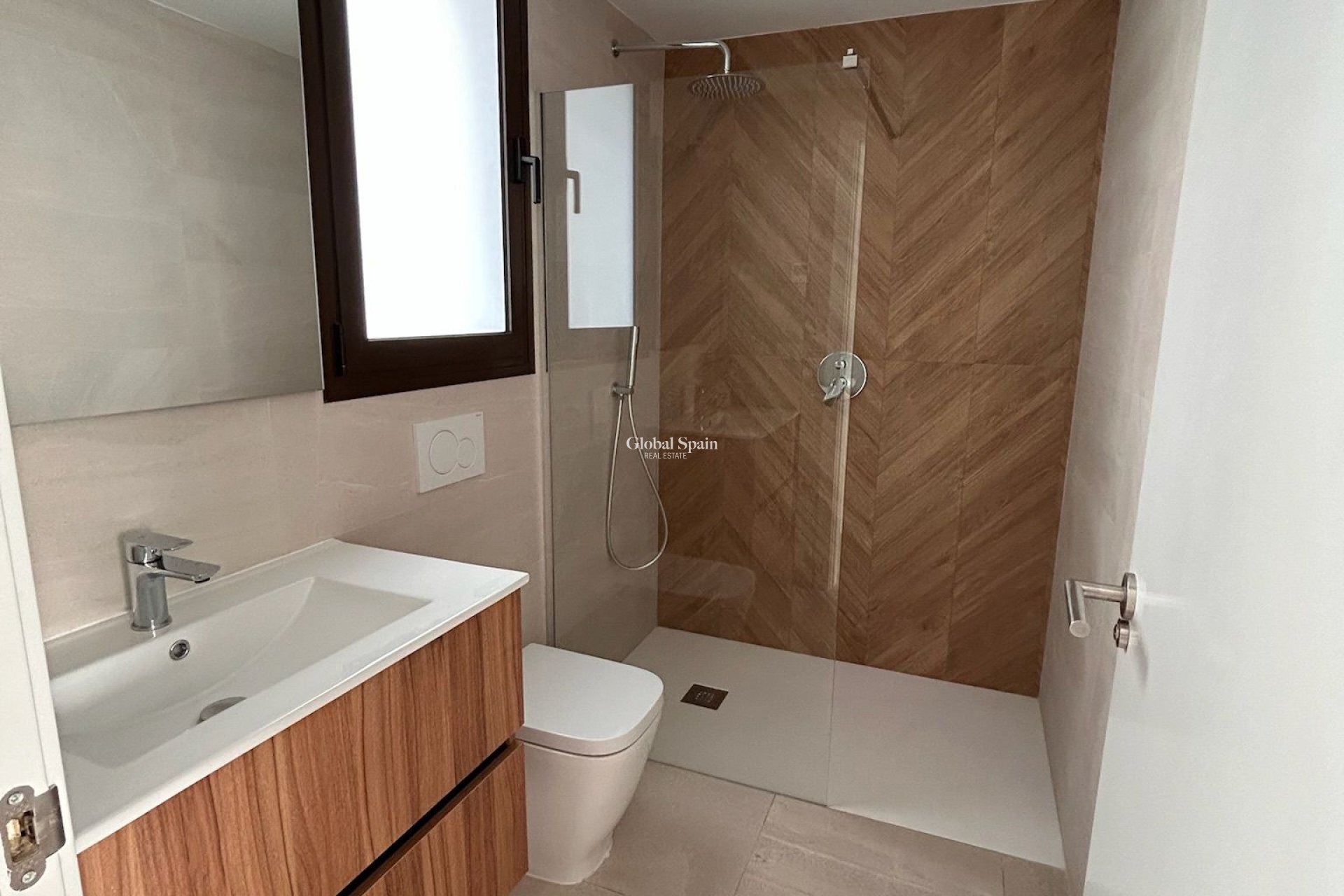 Revente - VILLA -
SANTA ROSALÍA - Inland