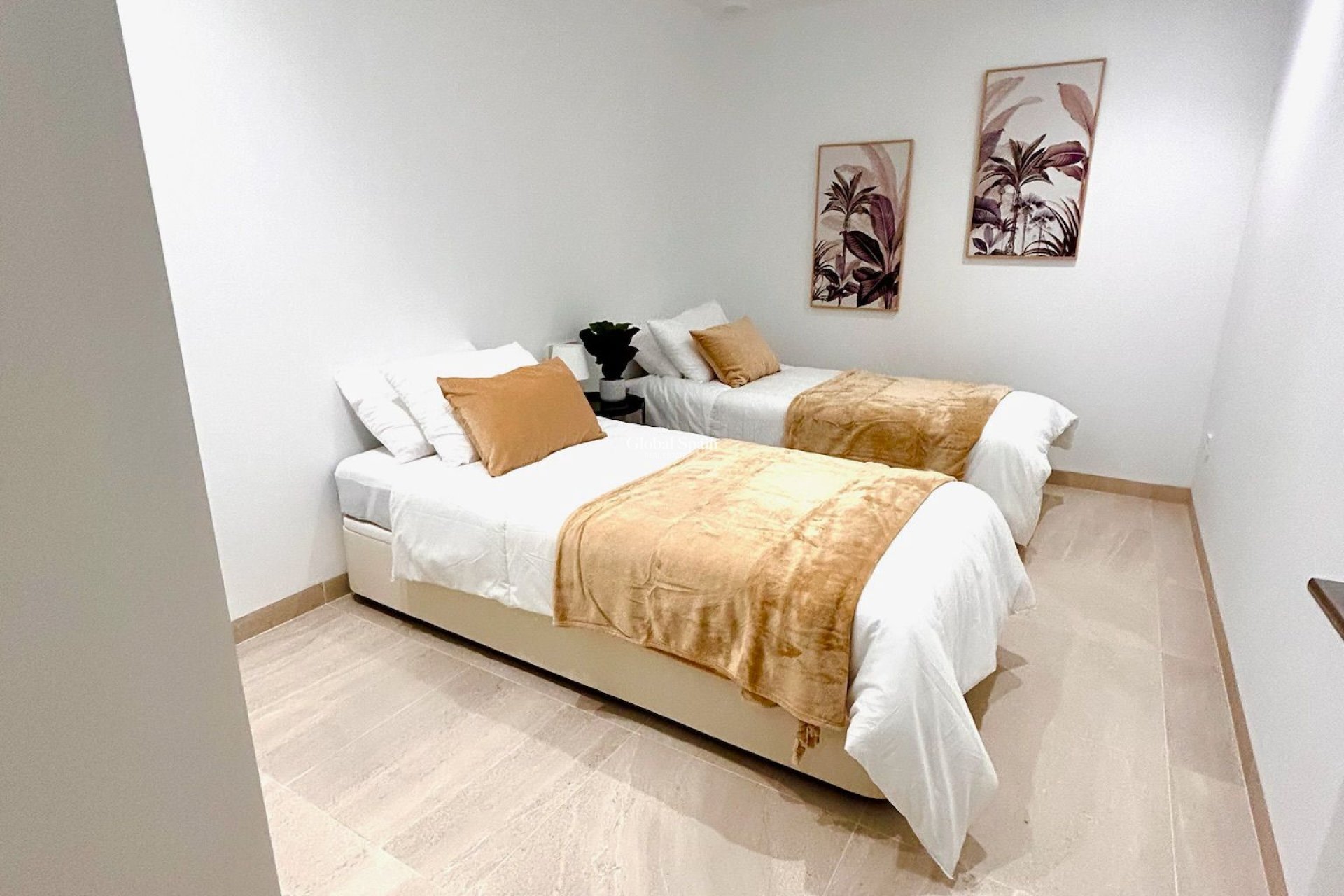 Revente - VILLA -
SANTA ROSALÍA - Inland