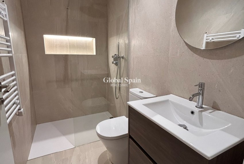 Revente - VILLA -
SANTA ROSALÍA - Inland