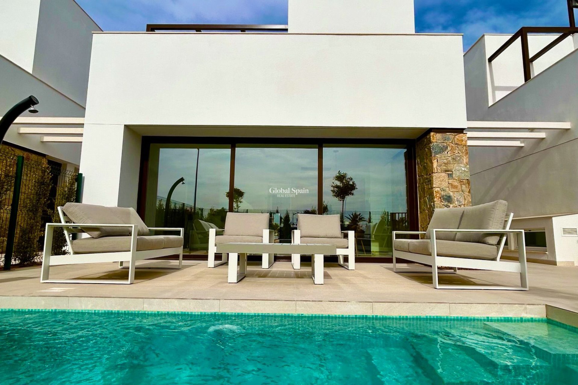 Revente - VILLA -
SANTA ROSALÍA - Inland