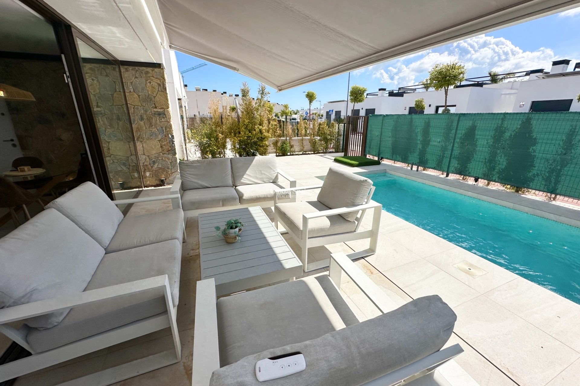 Revente - VILLA -
SANTA ROSALÍA - Inland