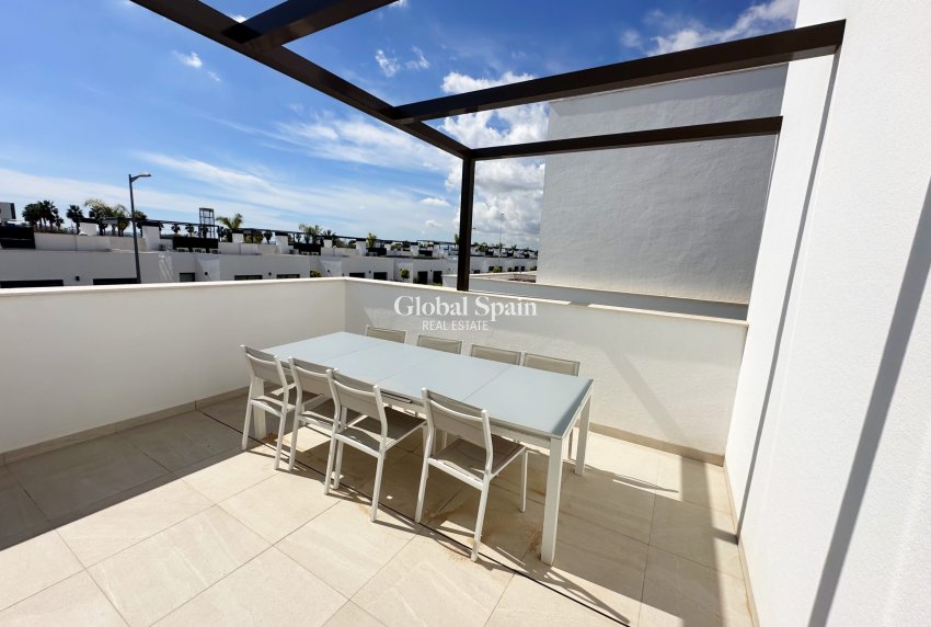 Revente - VILLA -
SANTA ROSALÍA - Inland