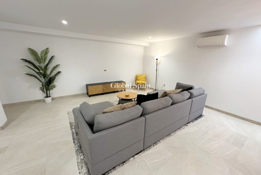 Revente - VILLA -
SANTA ROSALÍA - Inland