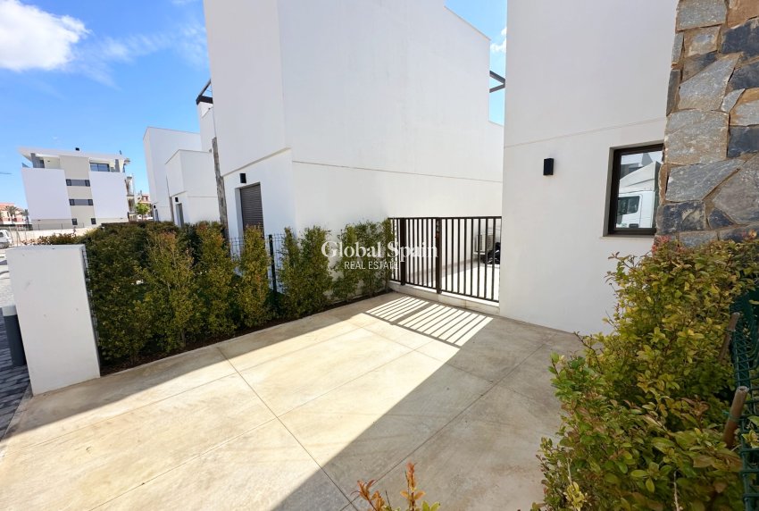 Revente - VILLA -
SANTA ROSALÍA - Inland