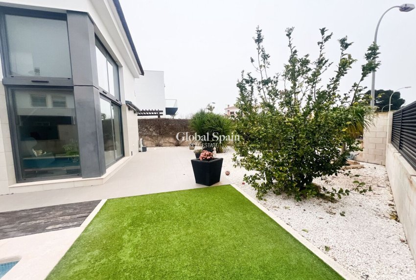 Revente - VILLA -
SANTIAGO DE LA RIBERA - Costa Calida