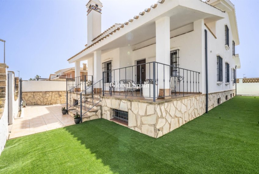 Revente - VILLA -
SANTIAGO DE LA RIBERA - Costa Calida
