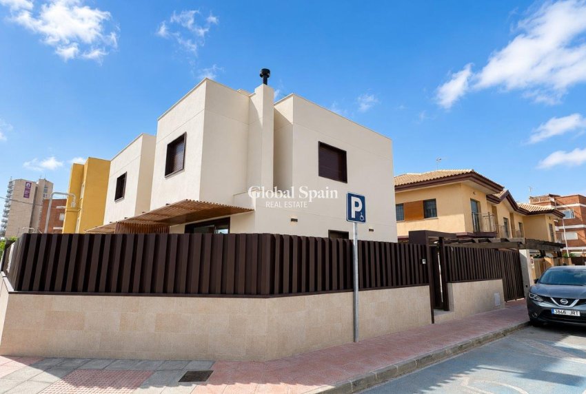 Revente - VILLA -
SANTIAGO DE LA RIBERA - Costa Calida