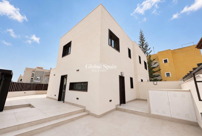 Revente - VILLA -
SANTIAGO DE LA RIBERA - Costa Calida