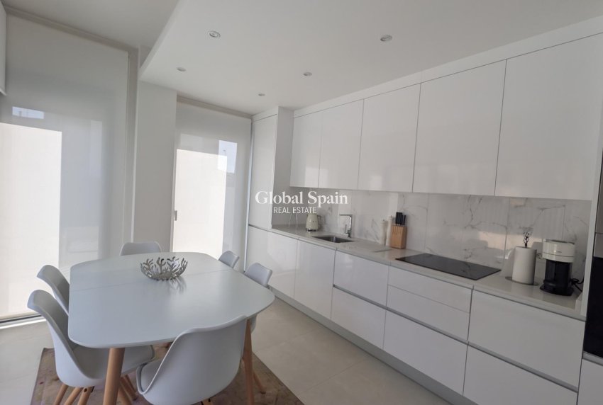 Revente - VILLA -
SANTIAGO DE LA RIBERA - Costa Calida
