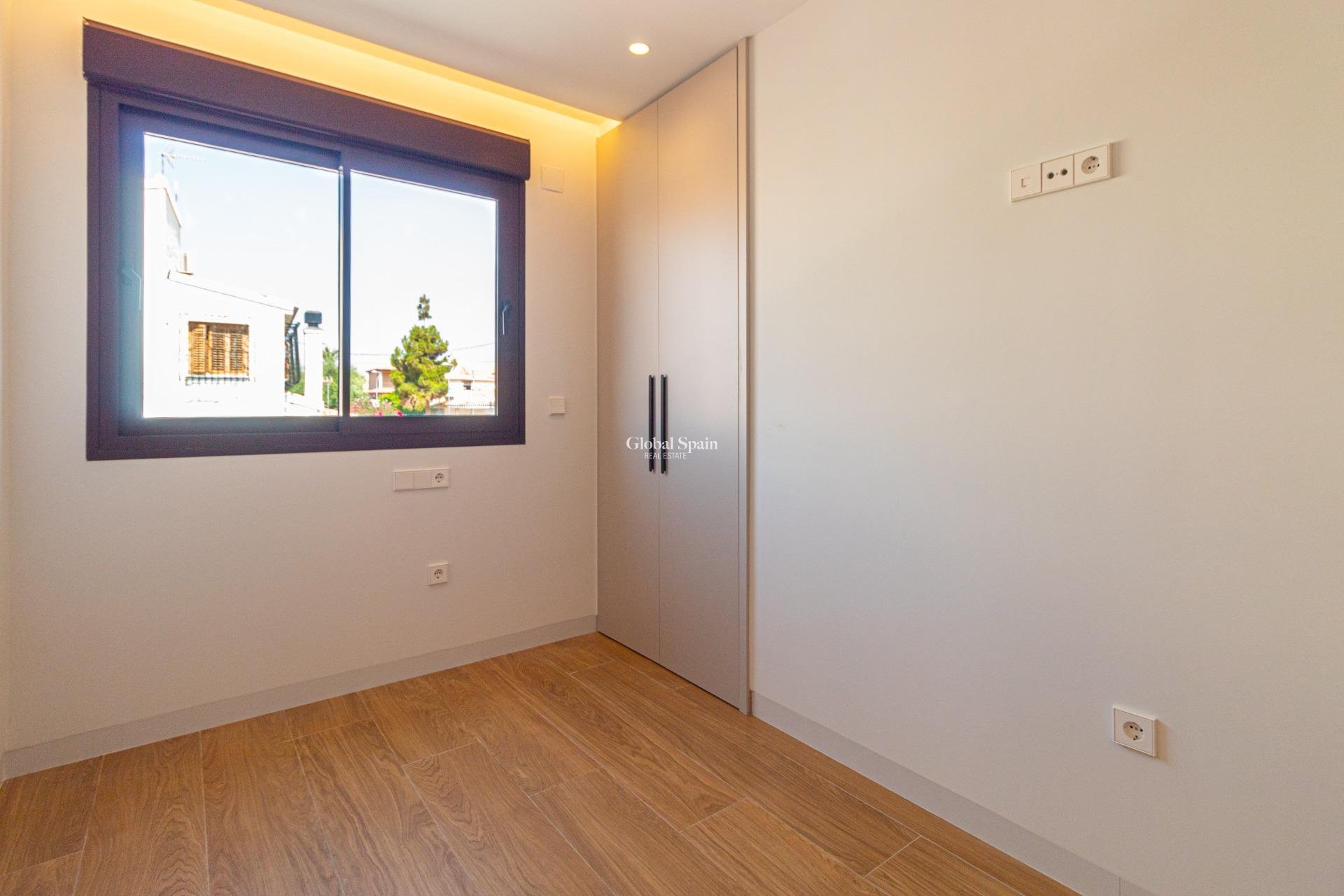 Revente - VILLA -
SANTIAGO DE LA RIBERA - Playa de santiago de la ribera