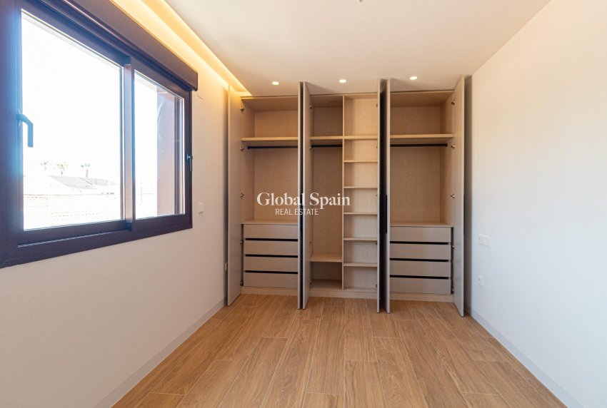 Revente - VILLA -
SANTIAGO DE LA RIBERA - Playa de santiago de la ribera