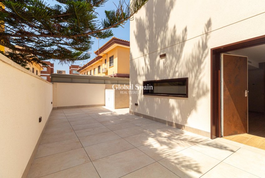 Revente - VILLA -
SANTIAGO DE LA RIBERA - Playa de santiago de la ribera
