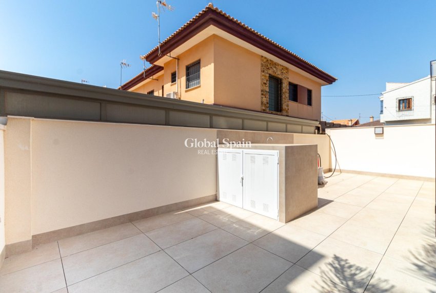 Revente - VILLA -
SANTIAGO DE LA RIBERA - Playa de santiago de la ribera