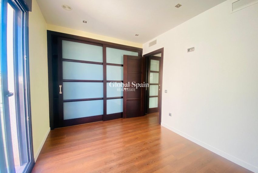 Revente - VILLA -
SANTIAGO DE LA RIBERA - San Blas