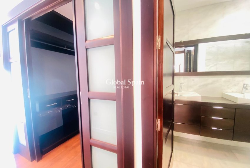 Revente - VILLA -
SANTIAGO DE LA RIBERA - San Blas