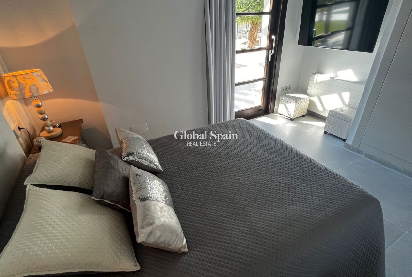 Revente - VILLA -
SUCINA - Inland