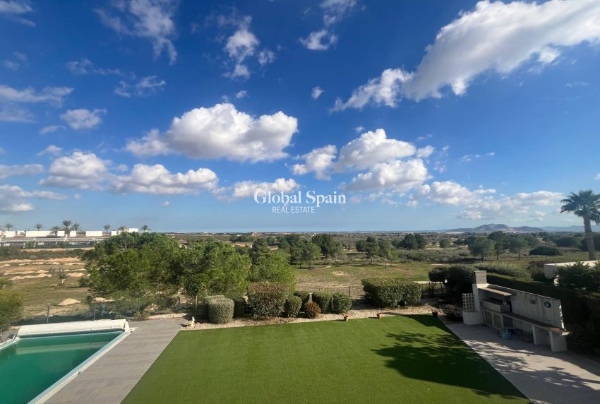 Revente - VILLA -
SUCINA - Inland