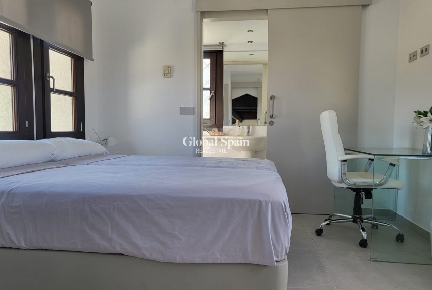 Revente - VILLA -
SUCINA - Inland