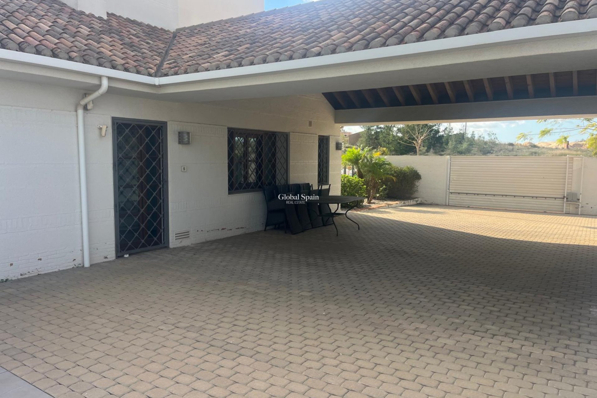 Revente - VILLA -
SUCINA - Inland