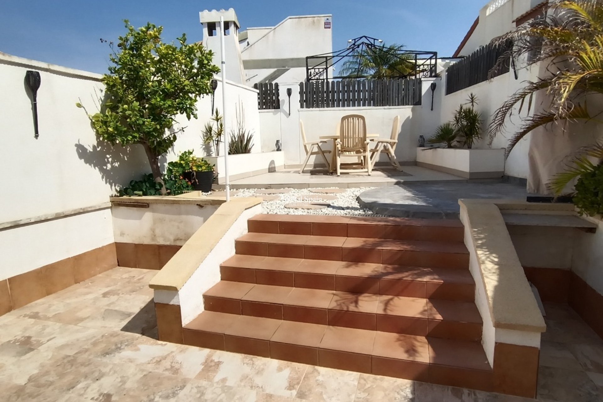 Revente - VILLA -
SUCINA - Inland