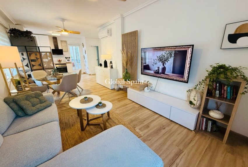 Revente - VILLA -
SUCINA - Inland