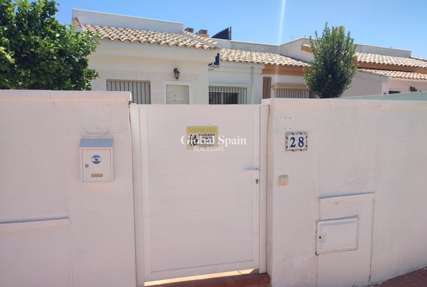 Revente - VILLA -
SUCINA - Inland