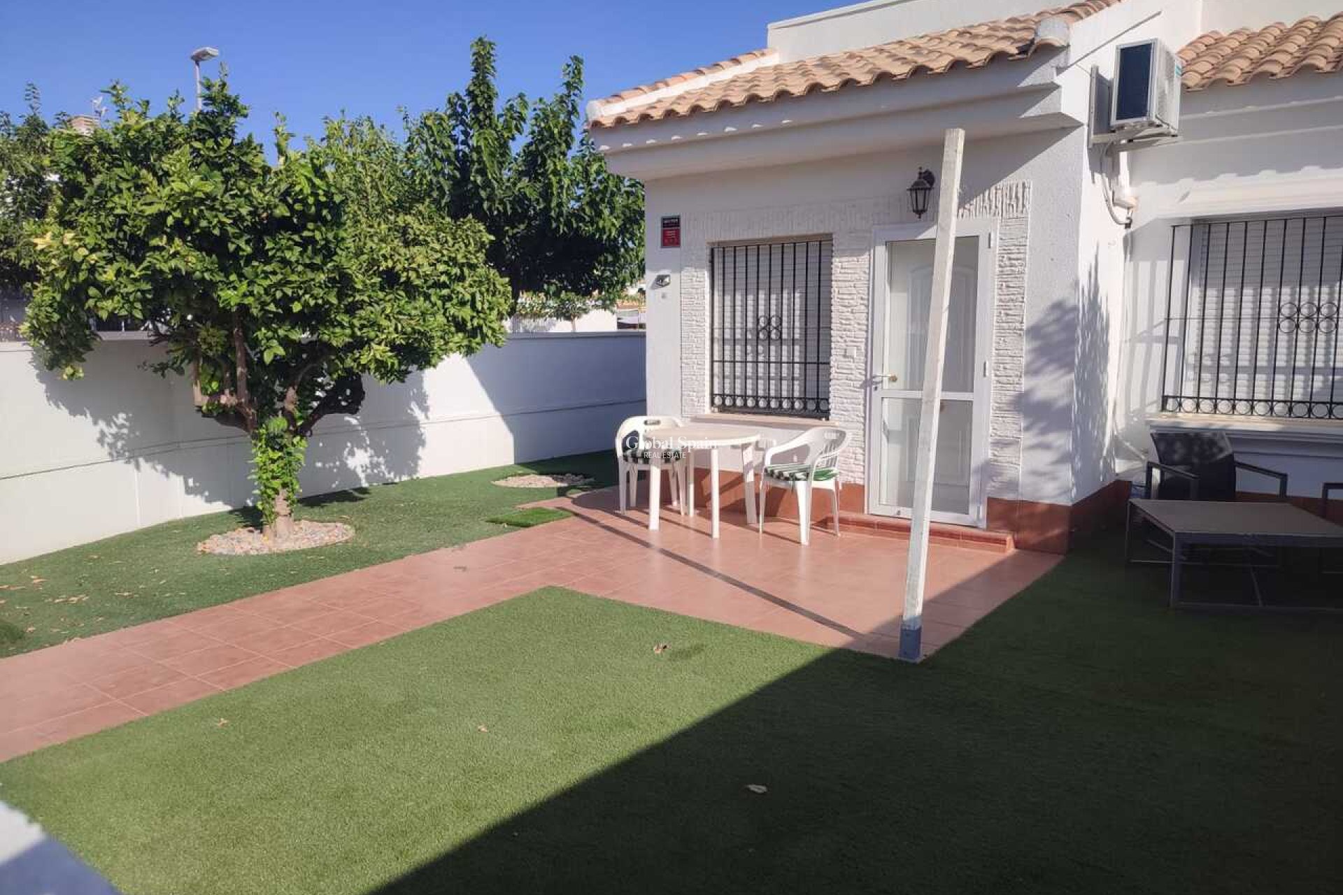 Revente - VILLA -
SUCINA - Inland