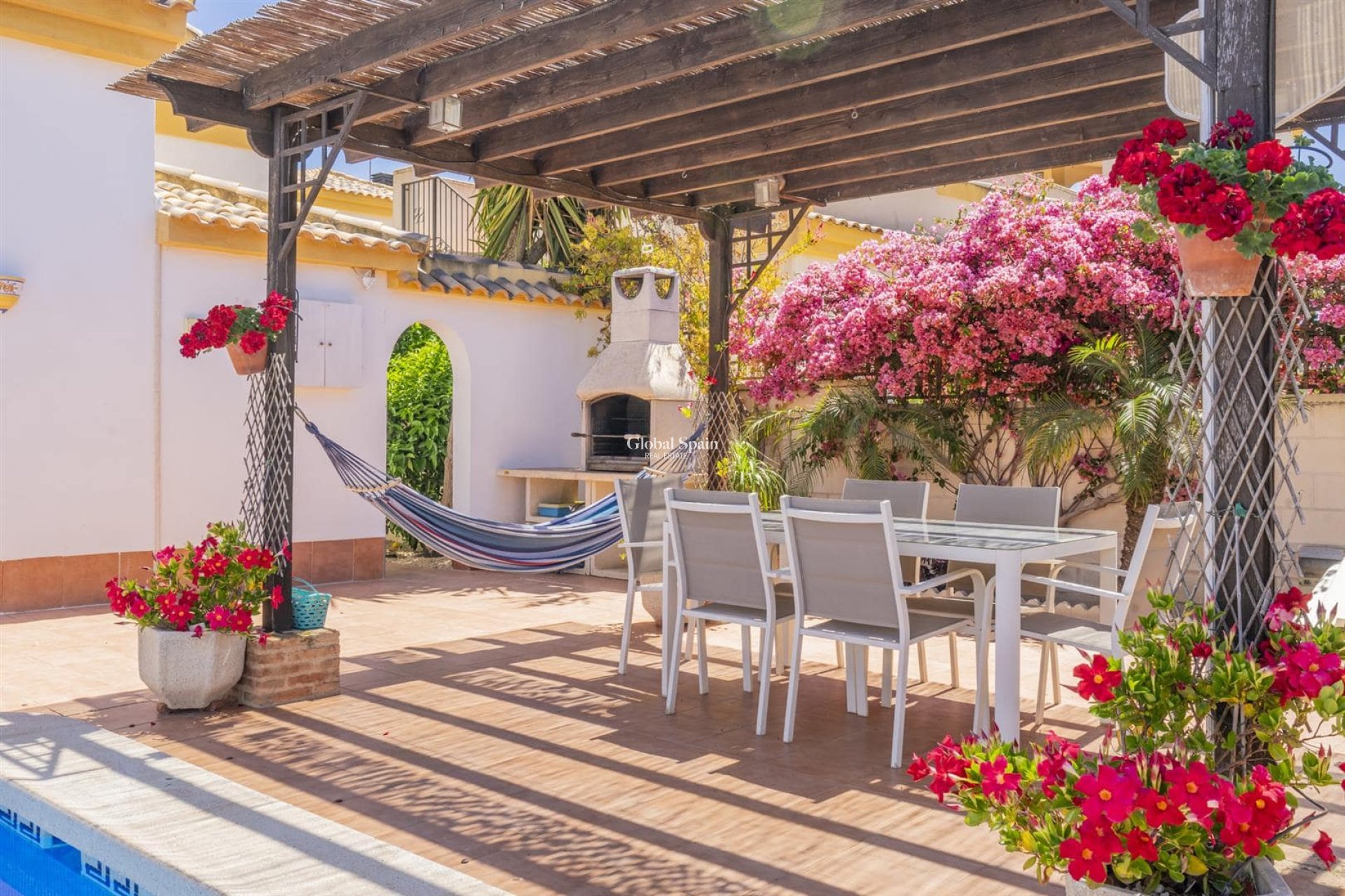 Revente - VILLA -
SUCINA - Inland