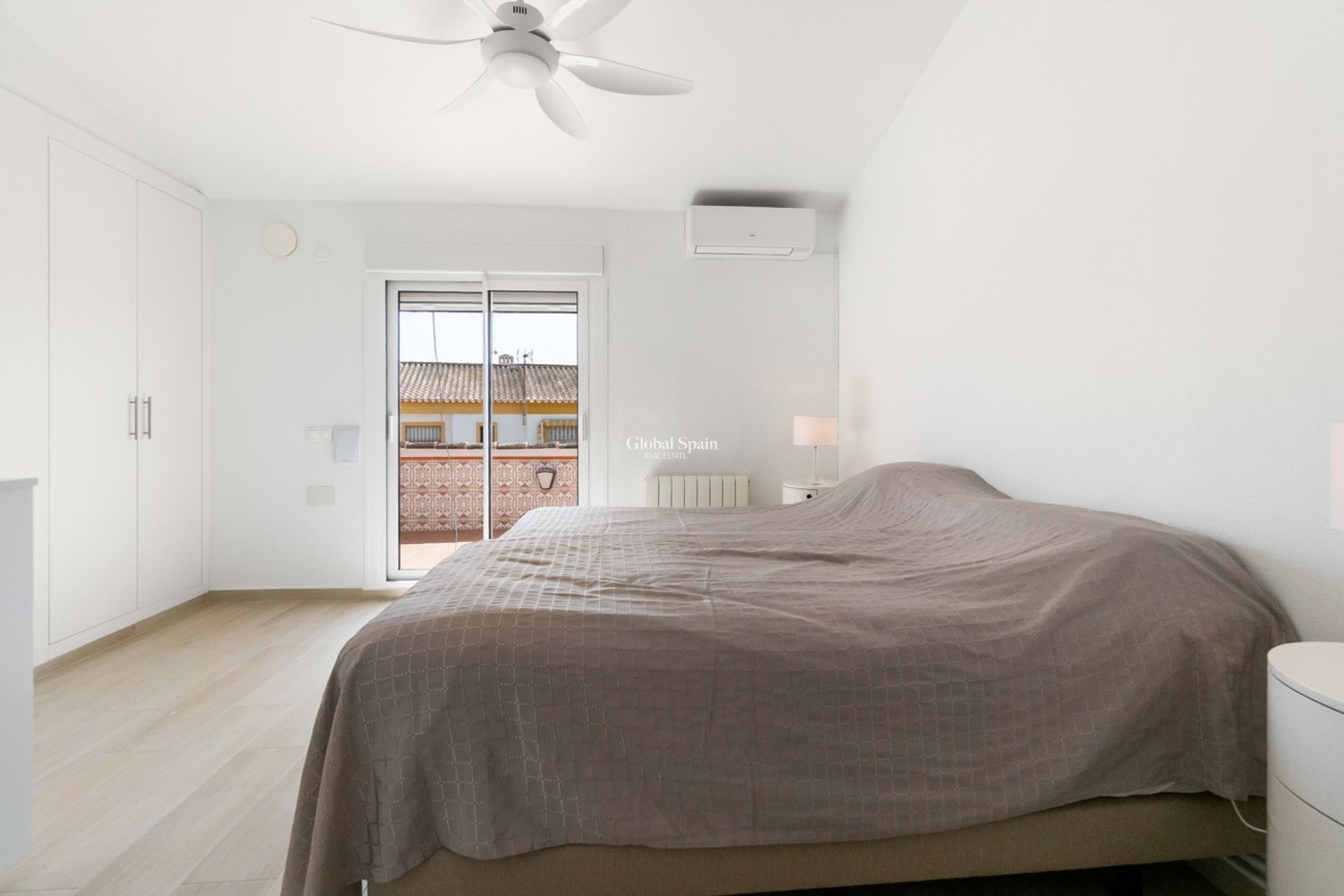 Revente - VILLA -
TORRE DE LA HORADADA - Costa Blanca