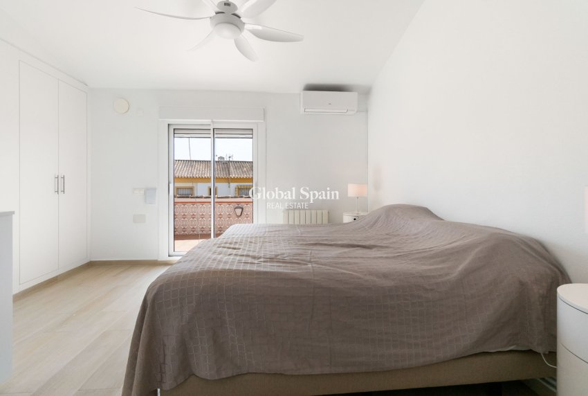 Revente - VILLA -
TORRE DE LA HORADADA - Costa Blanca