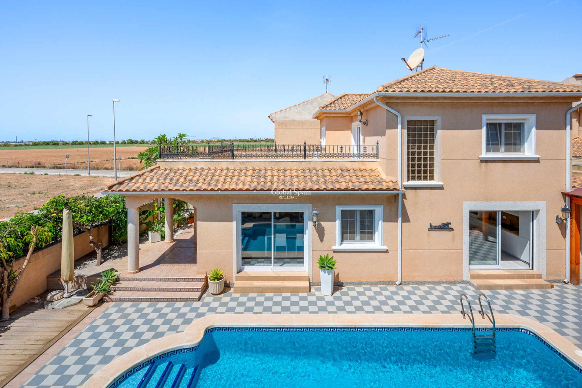 Revente - VILLA -
TORRE DE LA HORADADA - Costa Blanca