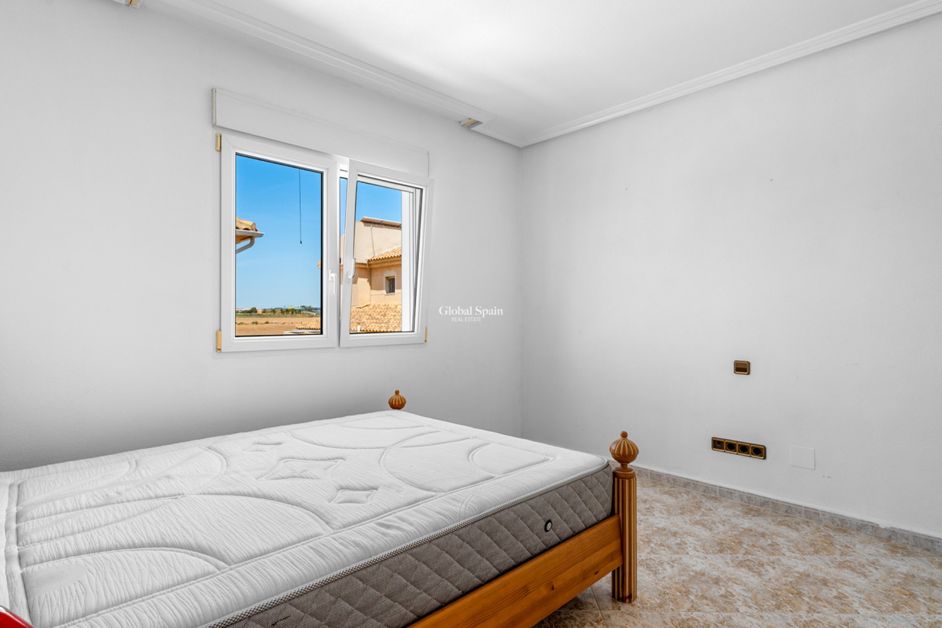 Revente - VILLA -
TORRE DE LA HORADADA - Costa Blanca