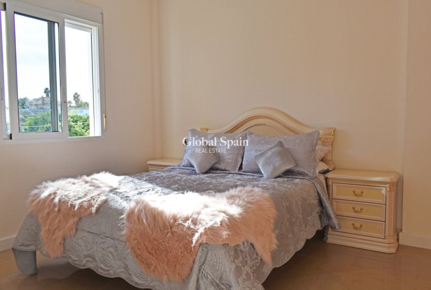 Revente - VILLA -
TORREMENDO - Costa Blanca