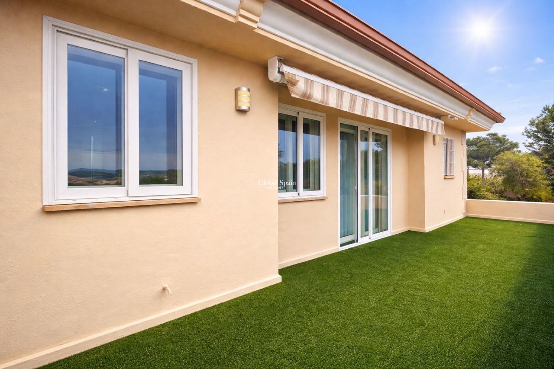 Revente - VILLA -
TORREMENDO - Costa Blanca