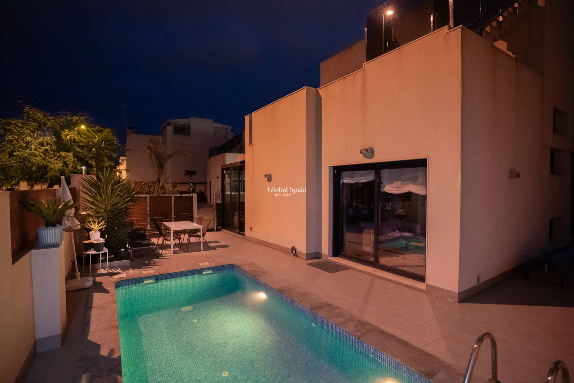 Revente - VILLA -
TORREVIEJA - Aguas nuevas 2