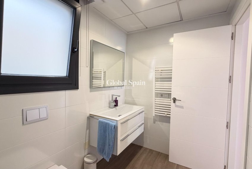 Revente - VILLA -
TORREVIEJA - Aguas Nuevas