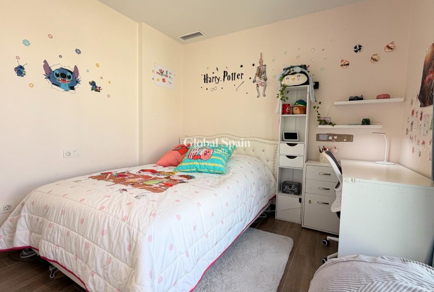 Revente - VILLA -
TORREVIEJA - Aguas Nuevas