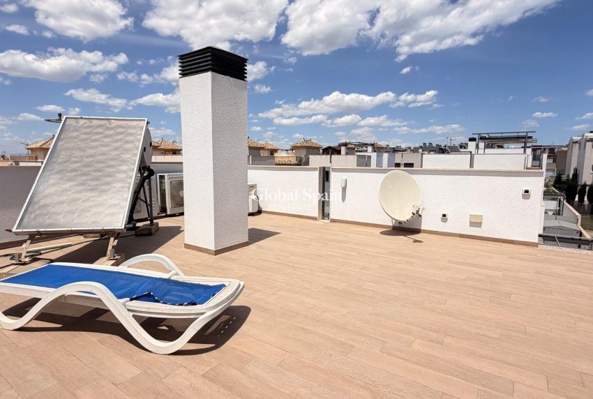 Revente - VILLA -
TORREVIEJA - Aguas Nuevas