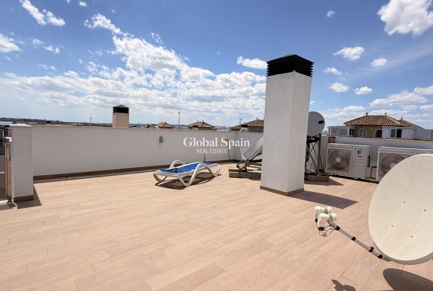 Revente - VILLA -
TORREVIEJA - Aguas Nuevas