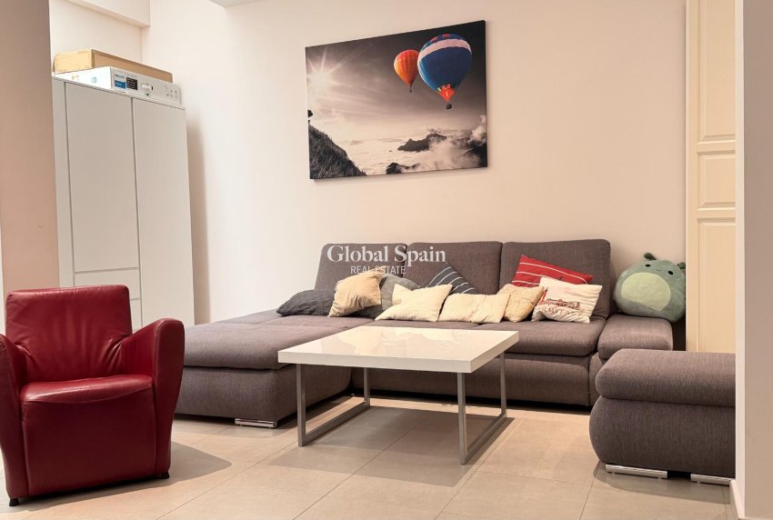 Revente - VILLA -
TORREVIEJA - Aguas Nuevas