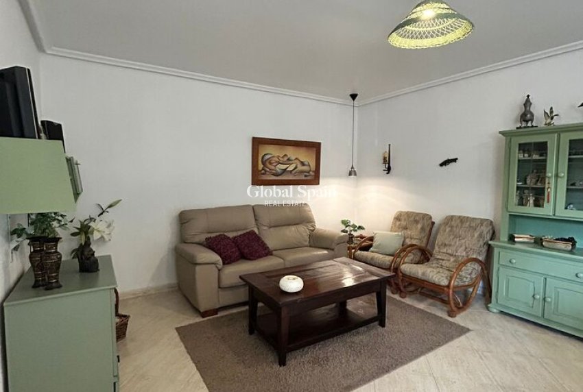 Revente - VILLA -
TORREVIEJA - Aguas Nuevas