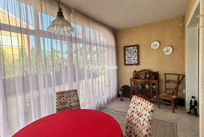 Revente - VILLA -
TORREVIEJA - Aguas Nuevas