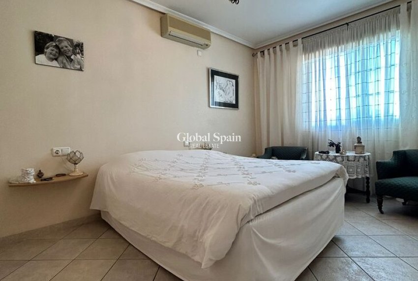 Revente - VILLA -
TORREVIEJA - Aguas Nuevas