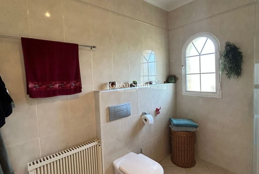 Revente - VILLA -
TORREVIEJA - Aguas Nuevas